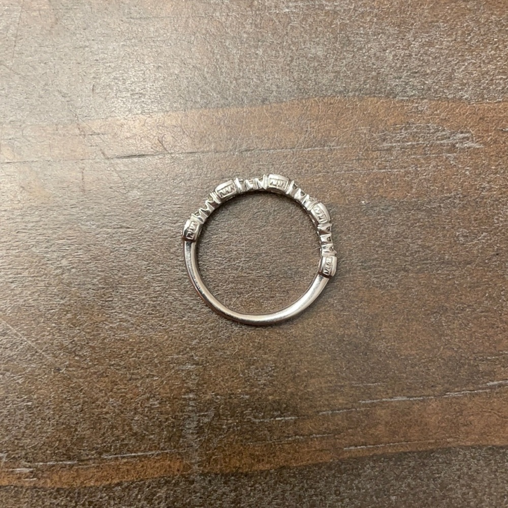 Wedding band - Picture 3 of 4
